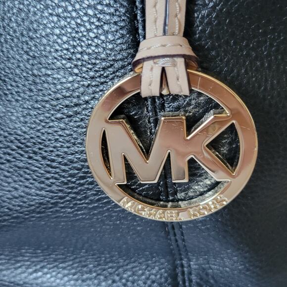 Michael Kors Large Jet Set Woman's Tote Black Leather Snap Closure Super Sharp - Picture 3 of 12